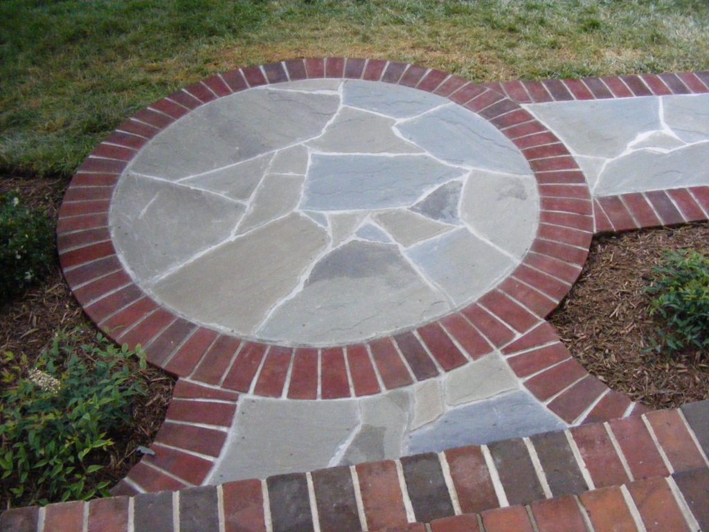 Circle landing with brick border